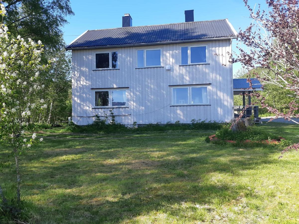 Graceland Norway Foldereid ภายนอก รูปภาพ